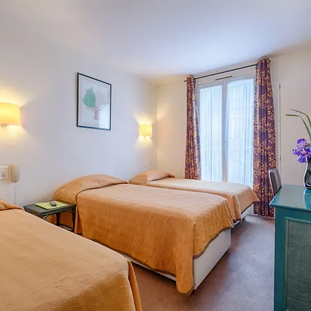 Charing Cross 3*