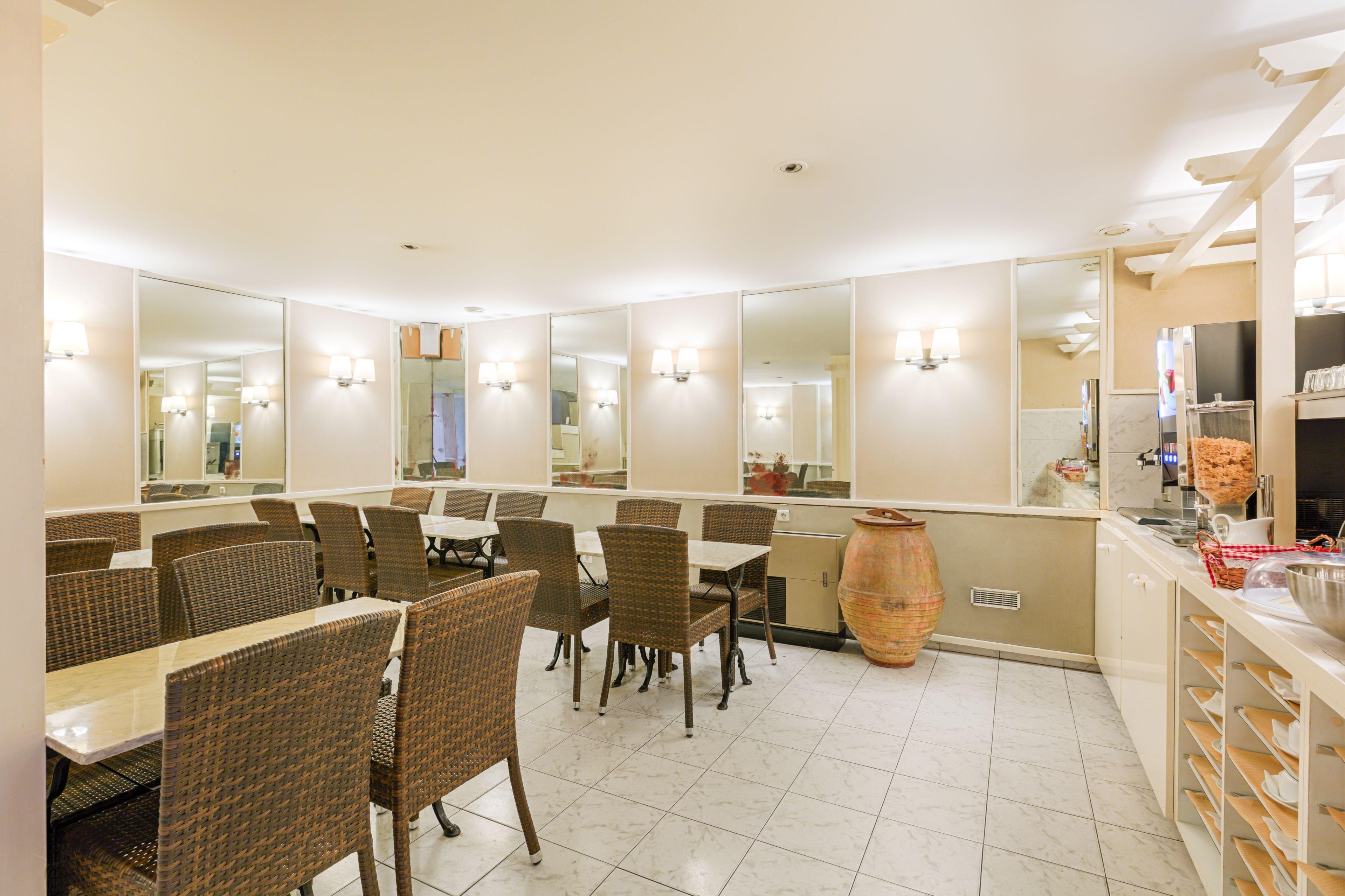 Charing Cross Hotel