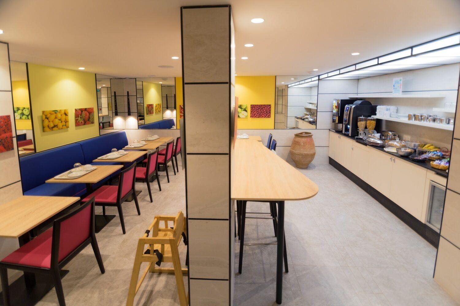 Charing Cross 3*